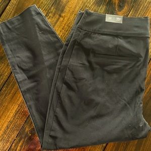 Maurice’s Crop Pull-on Size 18W